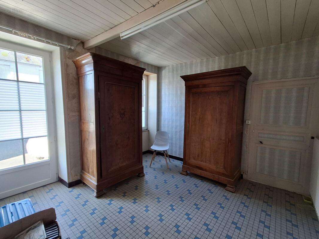 Maison à SAINT-CYR-DES-GATS