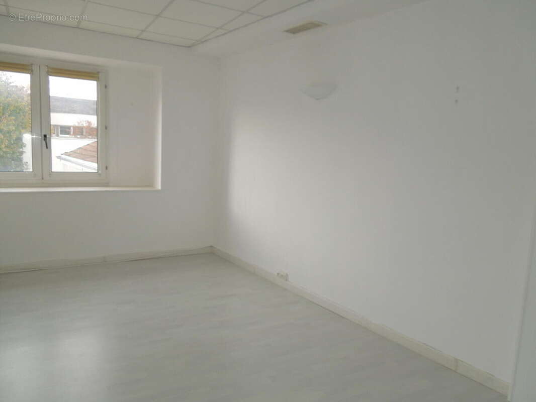 Photo 5 - Commerce à TROYES