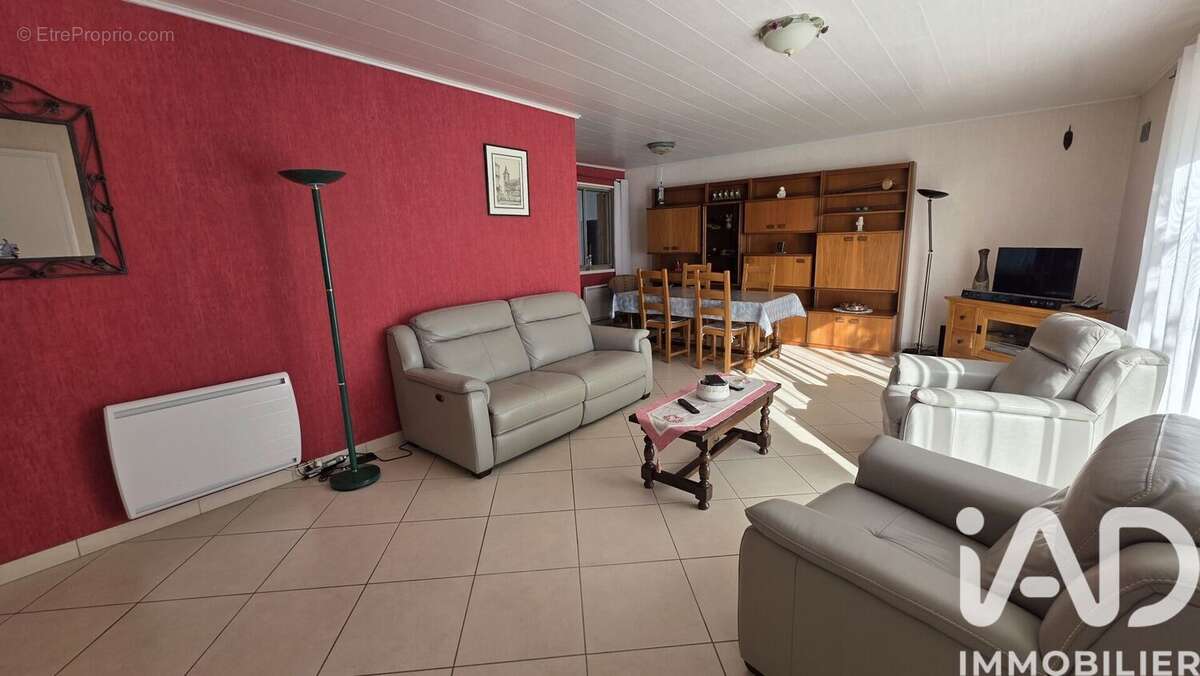 Photo 5 - Maison à BUSSAC-FORET