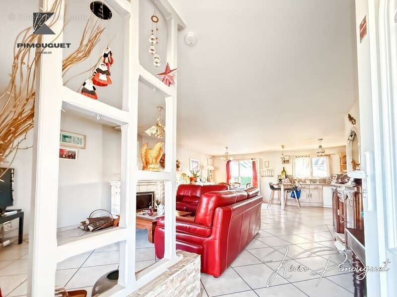 Maison à SAINT-MAGNE-DE-CASTILLON