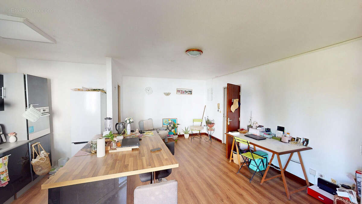 Appartement à SAINT-DENIS