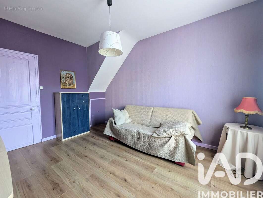 Maison 83 m² à Trappes  - photo 7