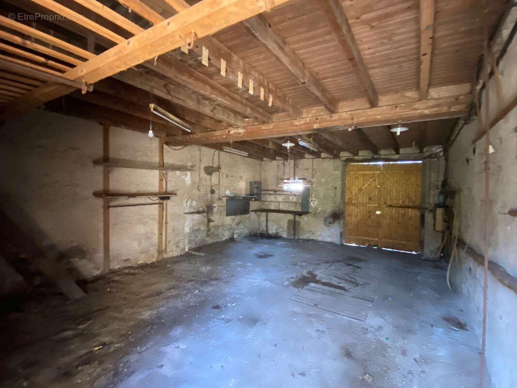 Maison à BILLY-CHEVANNES