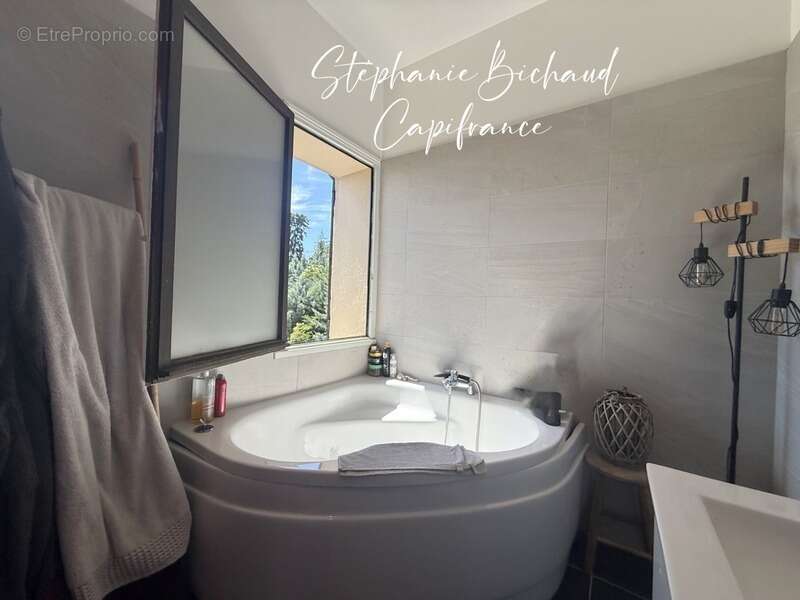 Gap – Saint-Roch  Appartement T3 de 93,4 m² en carrez avec balcon, cave et 2 stationnements - photo 15