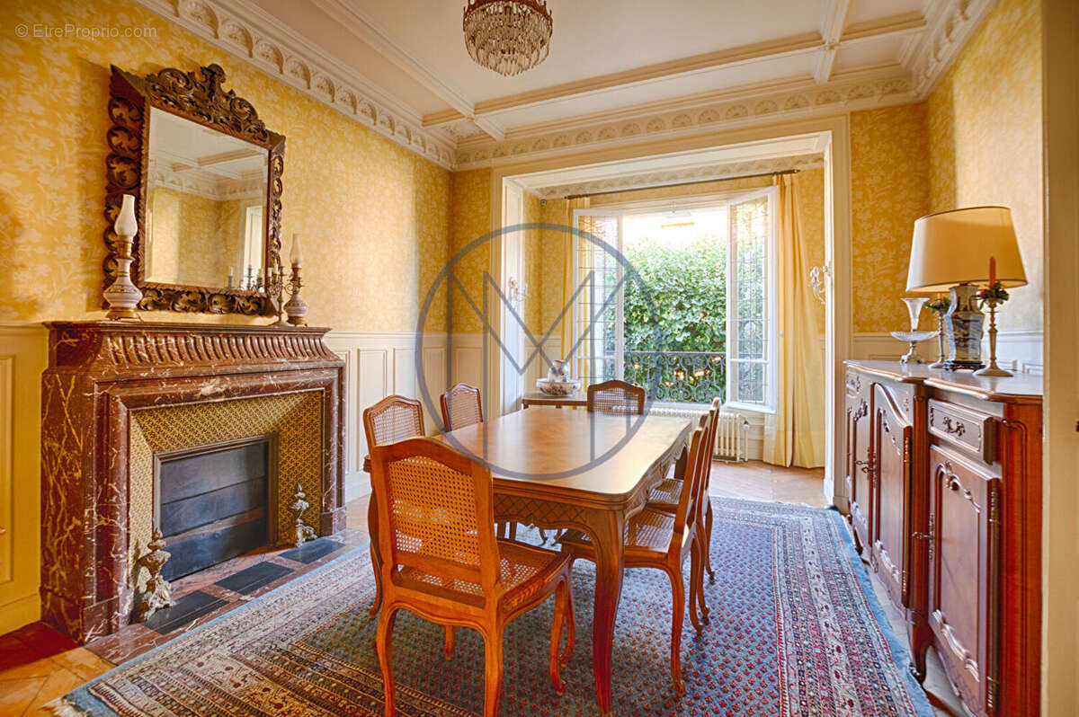 Maison à VERSAILLES