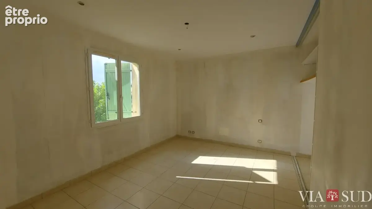 À puissalicon  une propriété atypique aux multiples possibilités ! - photo 7