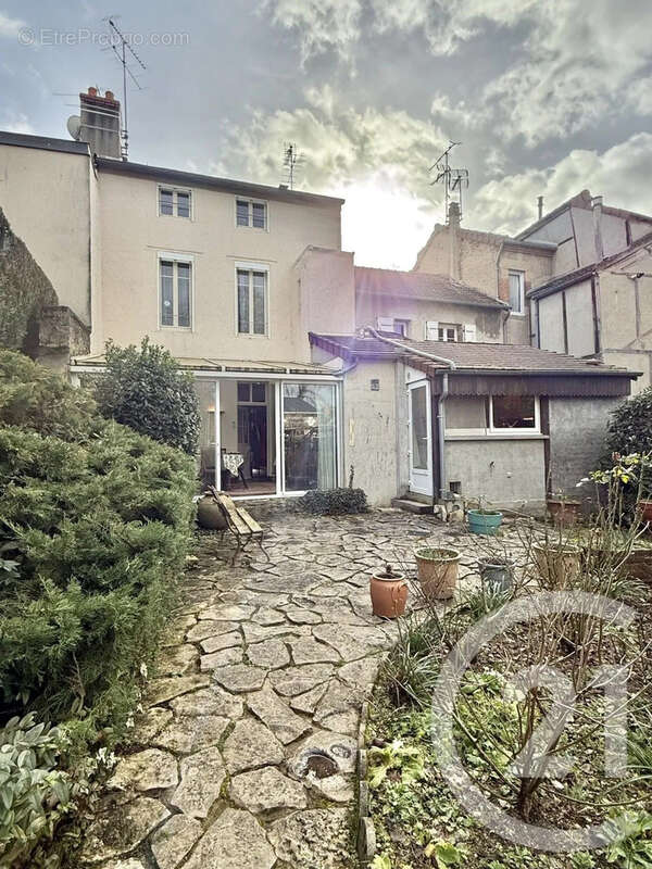 Maison à MOULINS
