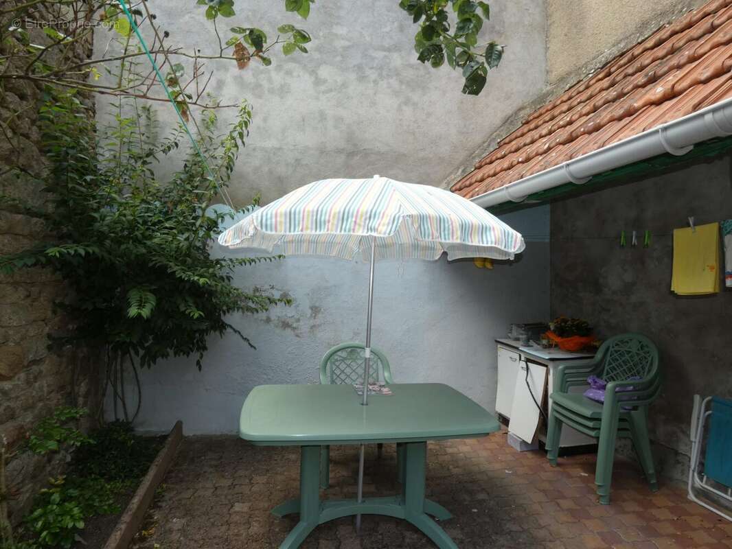 Maison à CHENERAILLES