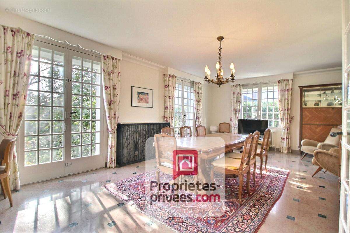 Maison à VILLEMANDEUR