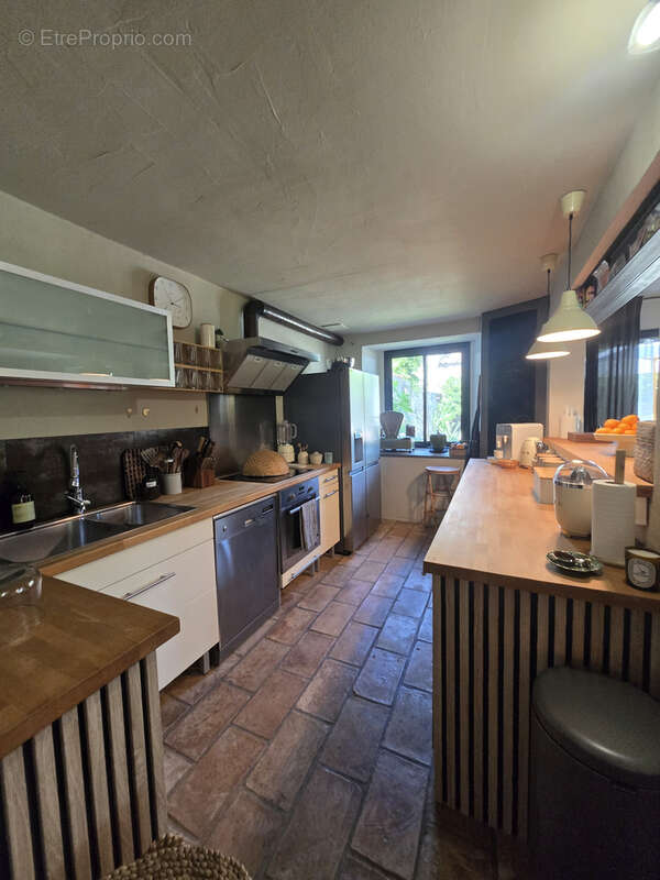 Maison en pierre beaucoup de charme - photo 10