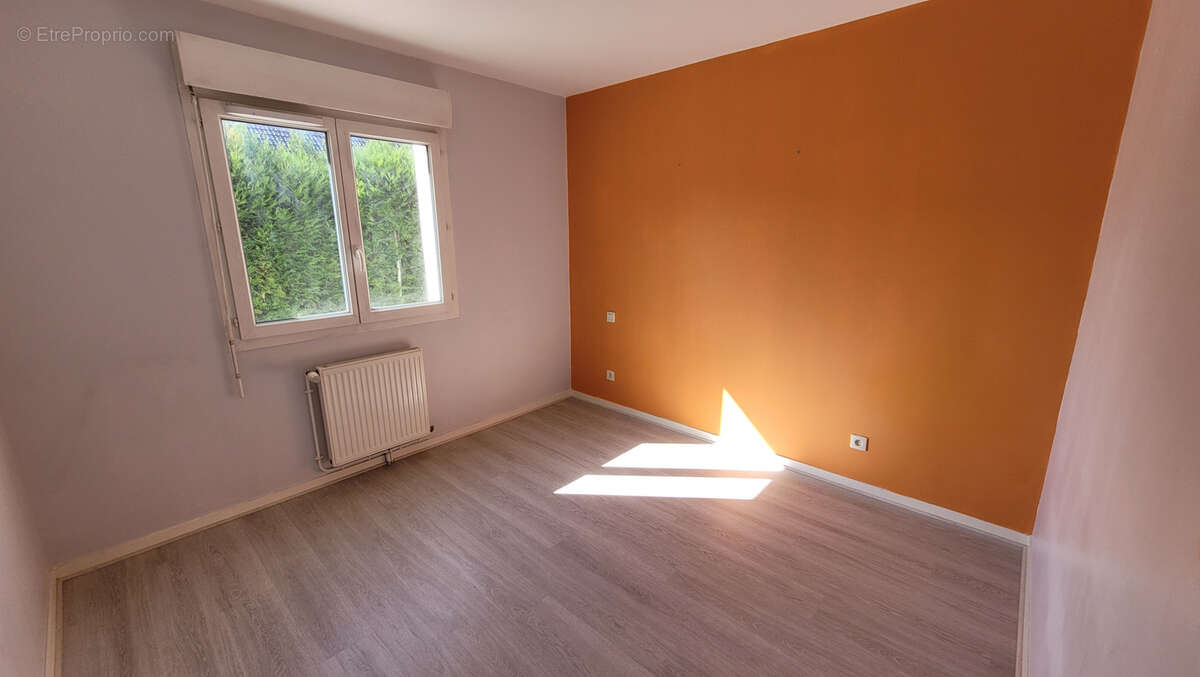 Appartement à LA CHAPELLE-SAINT-LUC