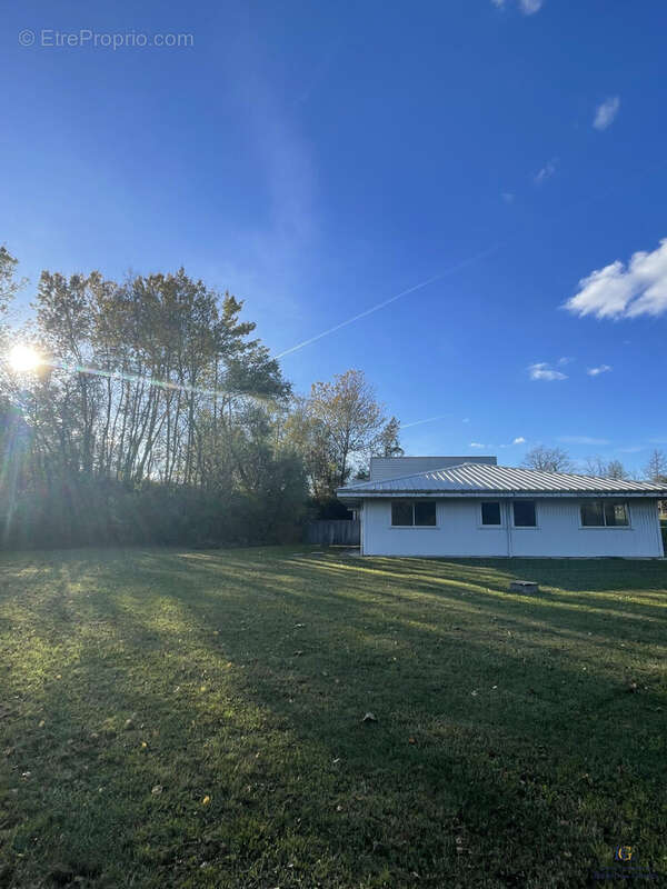 Commerce à SALIES-DE-BEARN