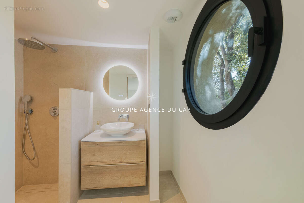 Maison à SAINT-RAPHAEL