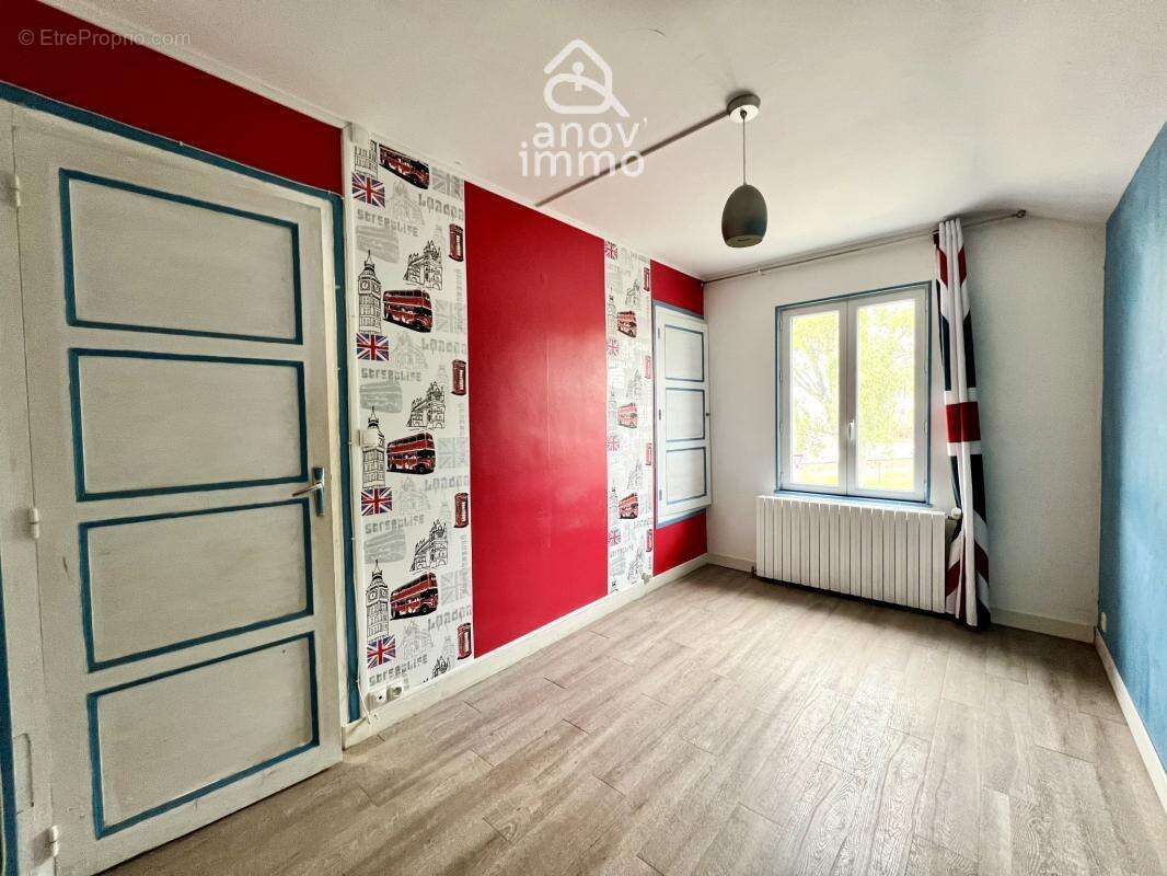 Maison à COUHE
