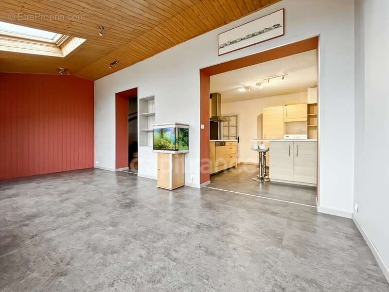 Maison à CHEVIGNY-SAINT-SAUVEUR