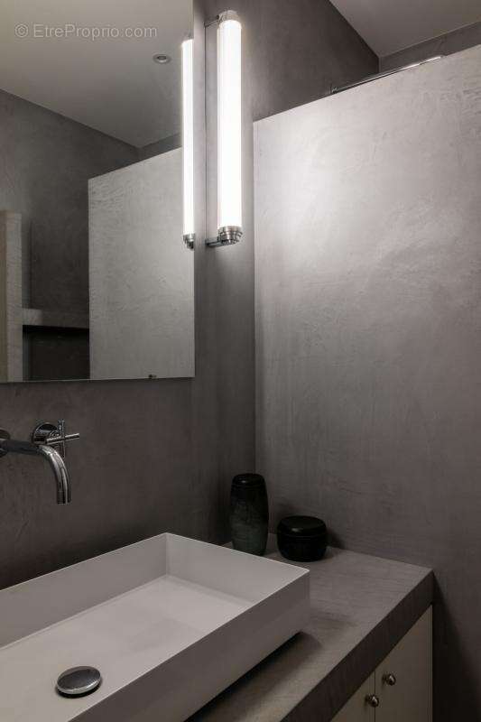 Appartement à PARIS-2E