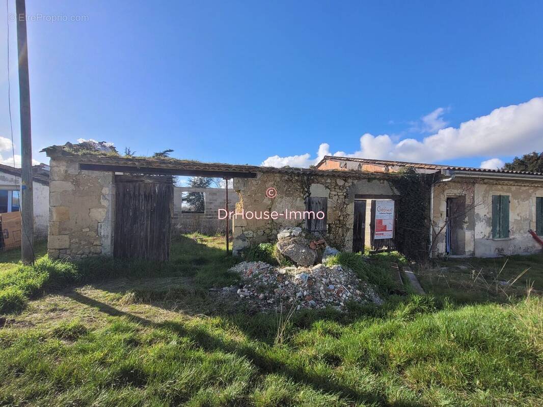 Terrain à SAINT-SAUVEUR