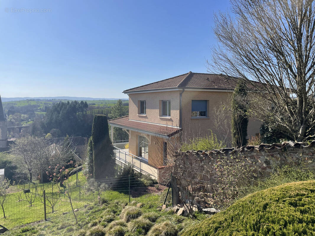 Photo 1 - Maison à AMPLEPUIS