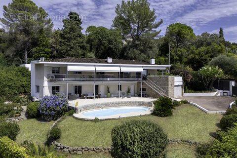 Maison à MOUGINS