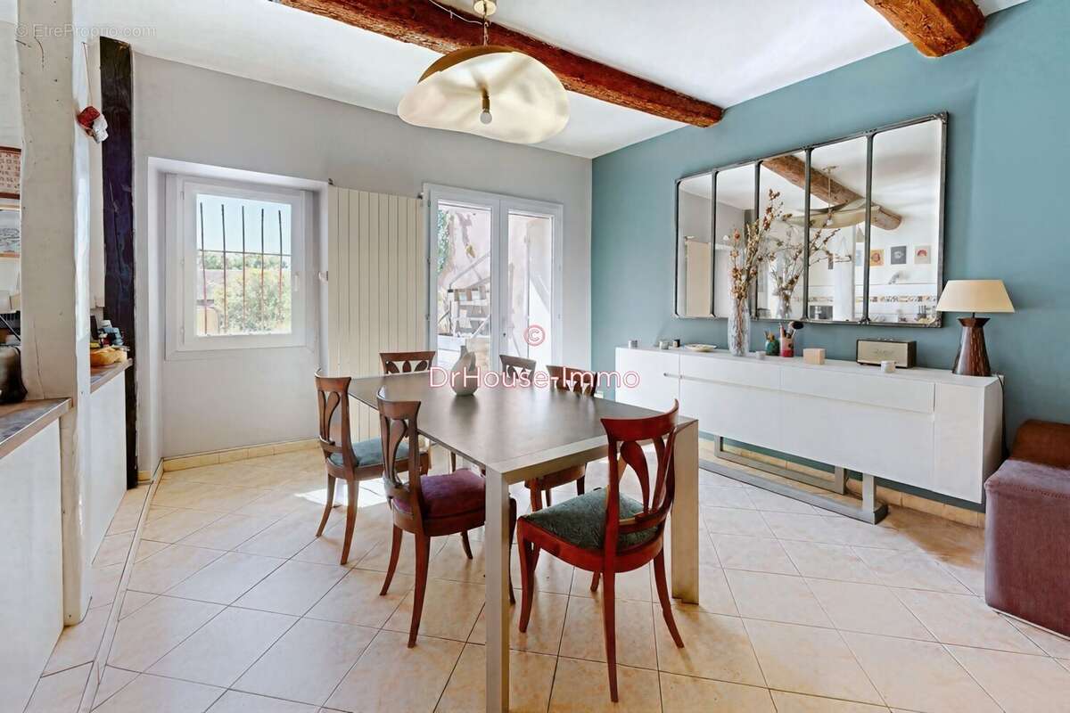 Maison à SAINT-CANNAT