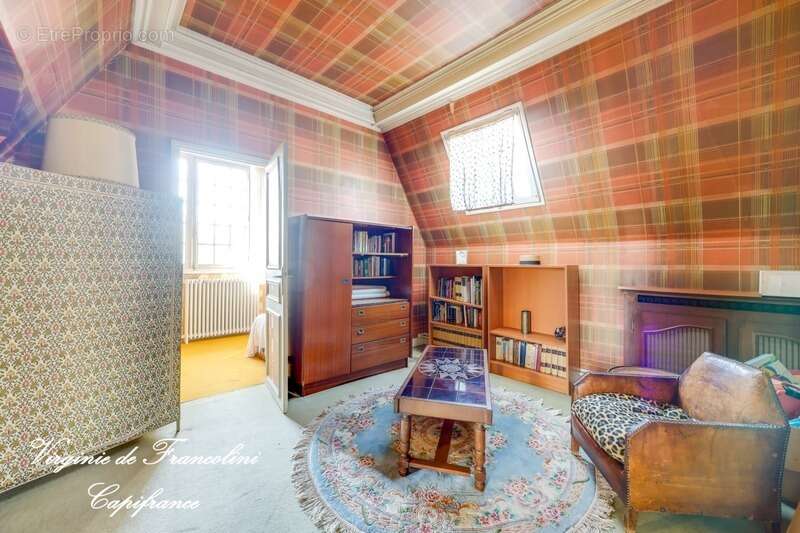 Maison à SAINT-MAUR-DES-FOSSES