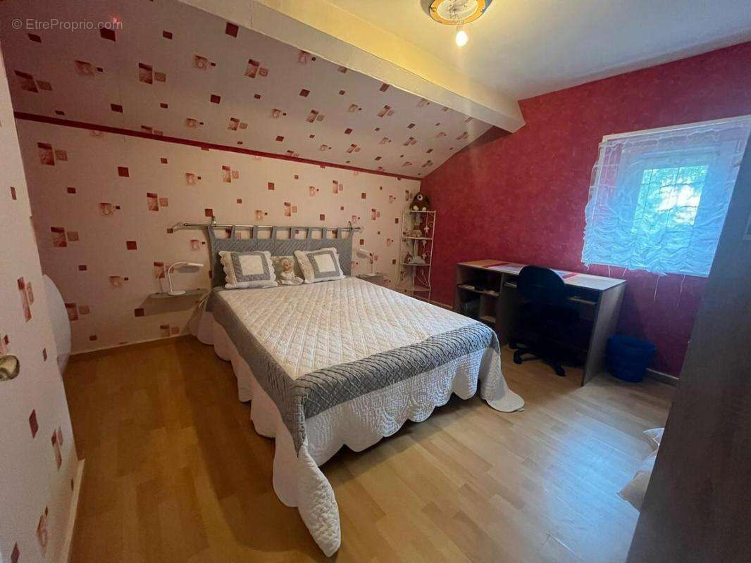 Maison à SAINT-MEEN-LE-GRAND