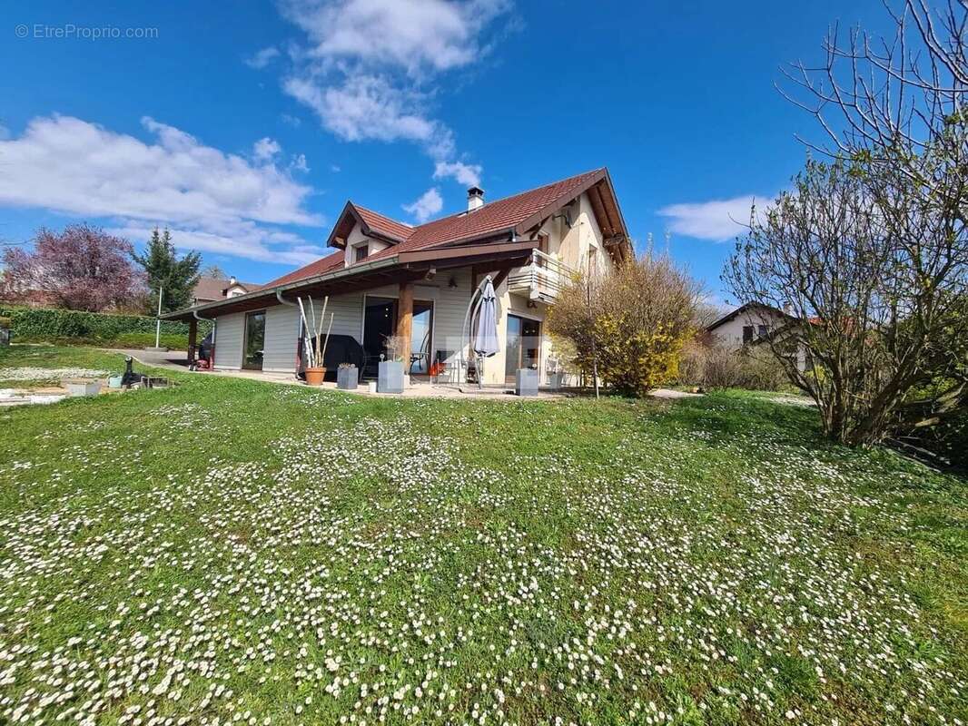 Maison à HAUTEVILLE-SUR-FIER