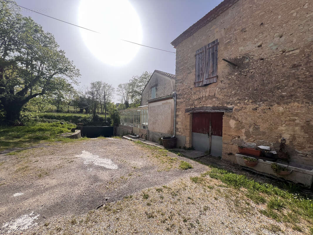 Maison à SIORAC-EN-PERIGORD