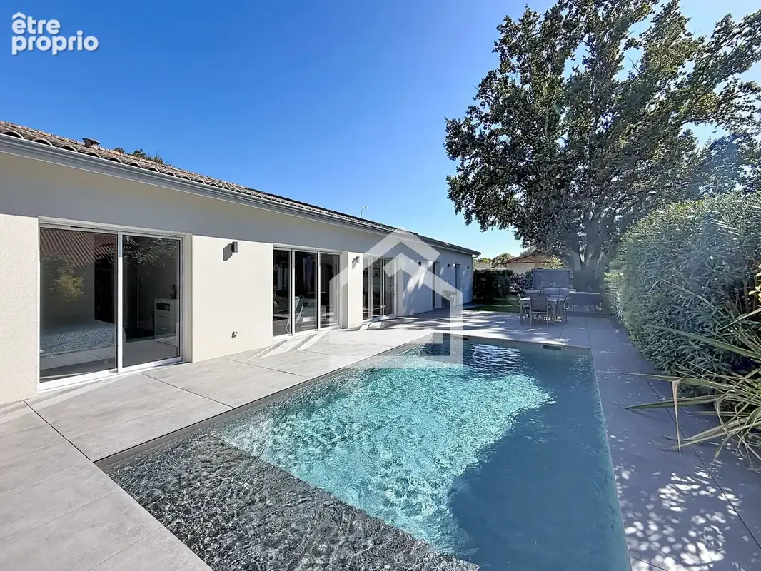 Photo Maison à Saint-Aubin-De-Medoc au prix de 600 000€