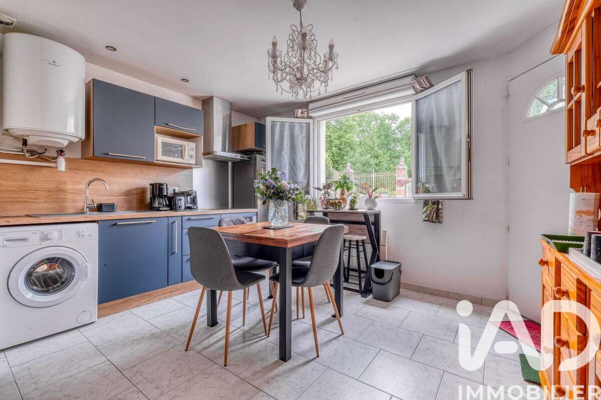 Photo 5 - Appartement à NEUFMOUTIERS-EN-BRIE