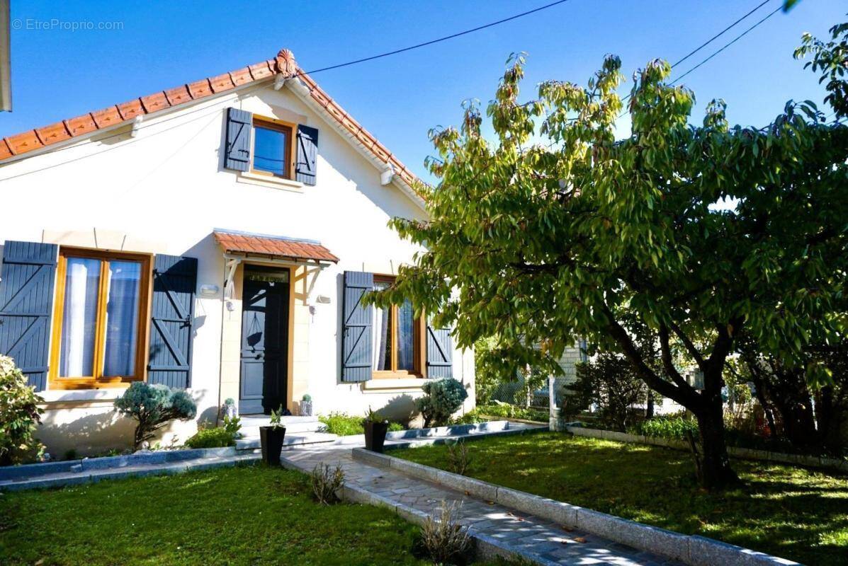 Maison à MITRY-MORY