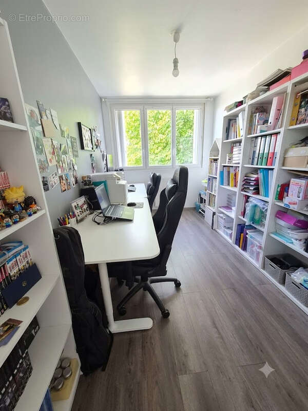 F4 en centre-ville de beynes, superbe appartement clé en main avec 2 parkings et cave ! (rare) - photo 8