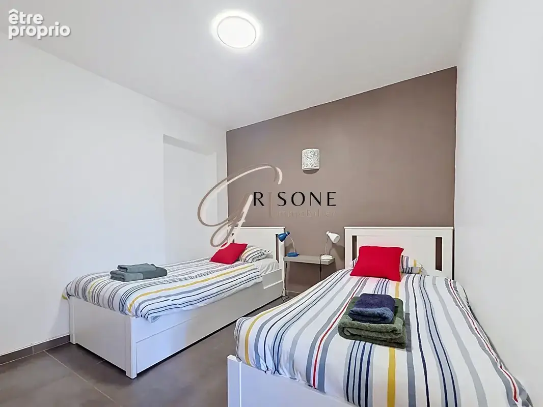 Villa de 260 m² accès direct plage du Cap Nègre à Six-Fours - photo 16