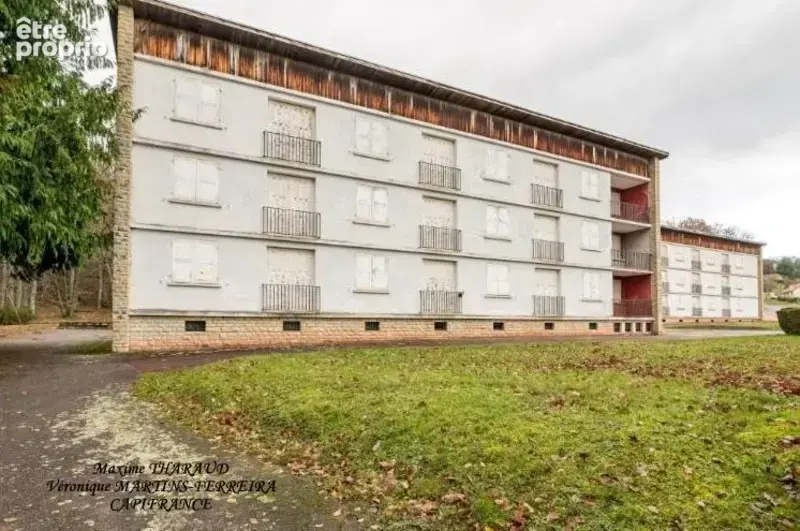 Immeuble de Rapport 9 logements LA GUICHE (71) - photo 1