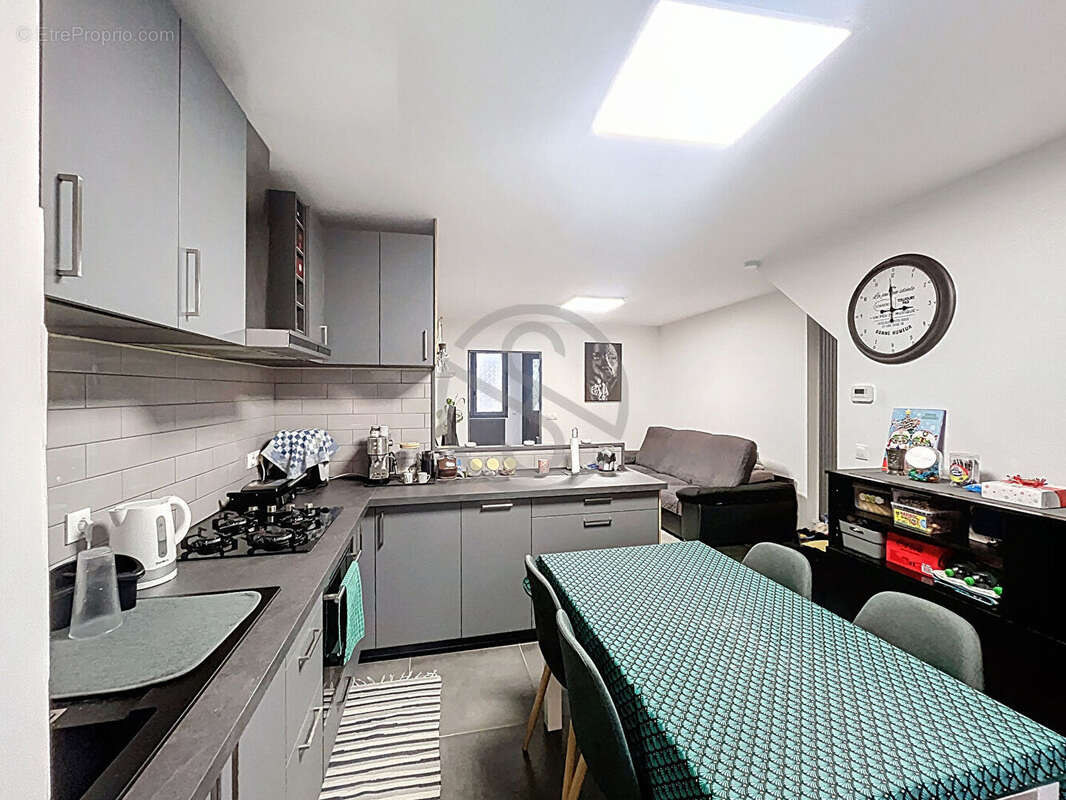 Appartement à RIVES