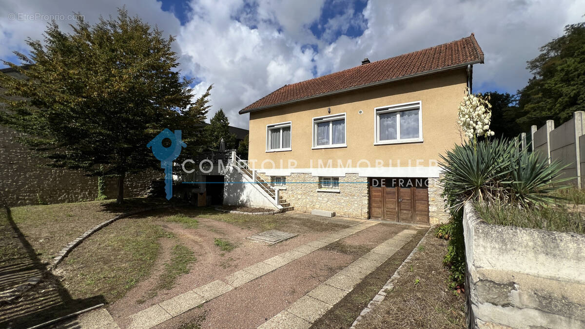 Maison à LA FERTE-ALAIS