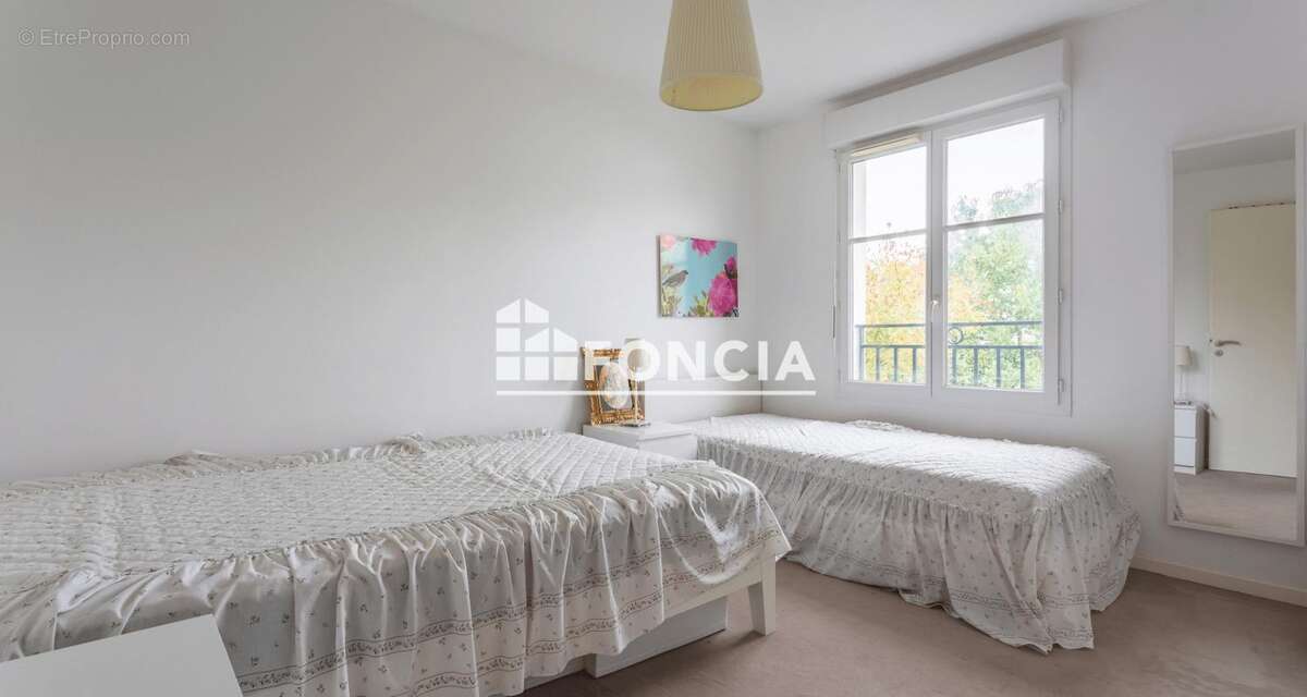 Maison à CHILLY-MAZARIN