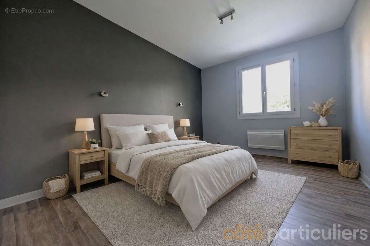 Maison à COMPS-LA-GRAND-VILLE