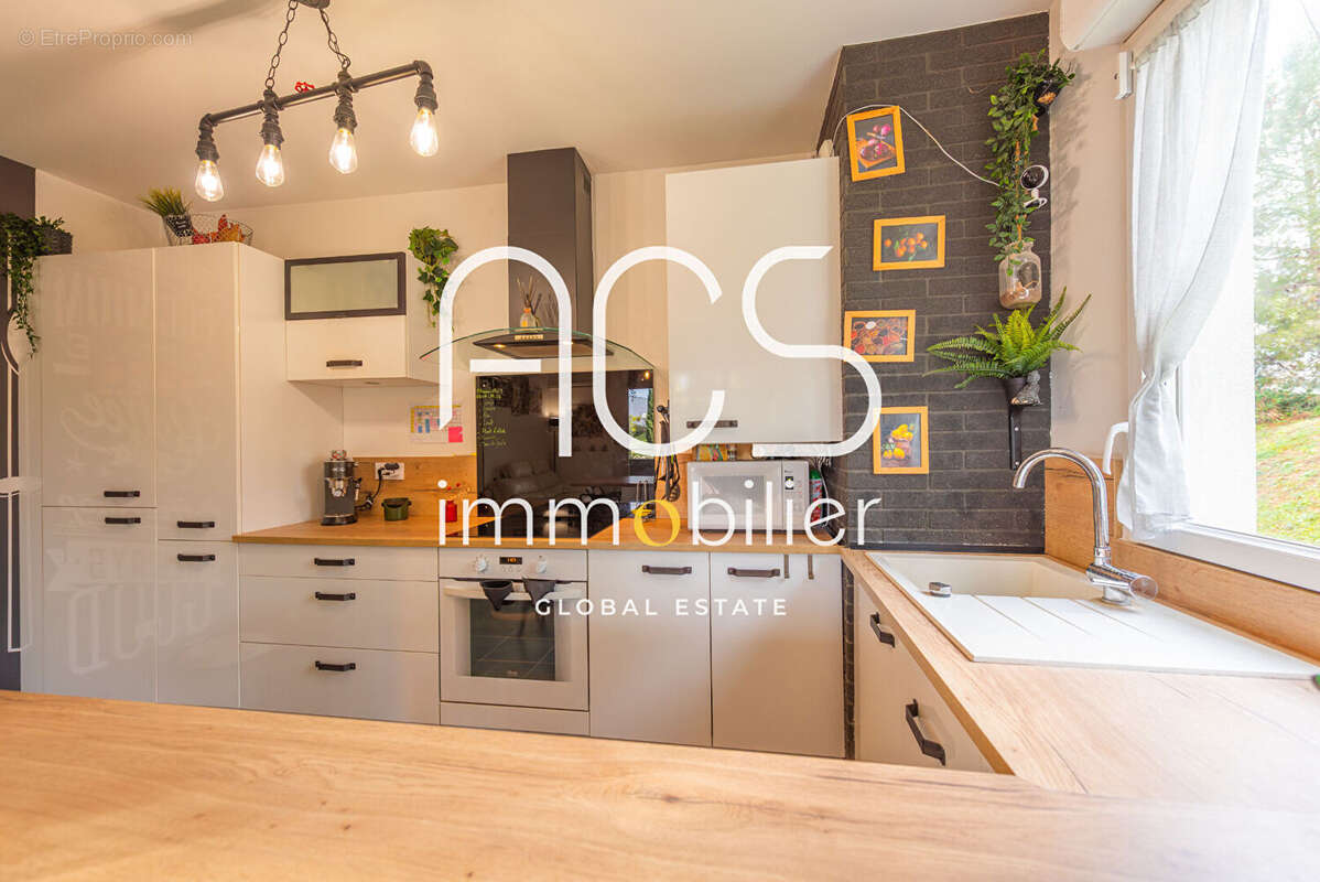 Appartement à CHATEAUNEUF-LES-MARTIGUES
