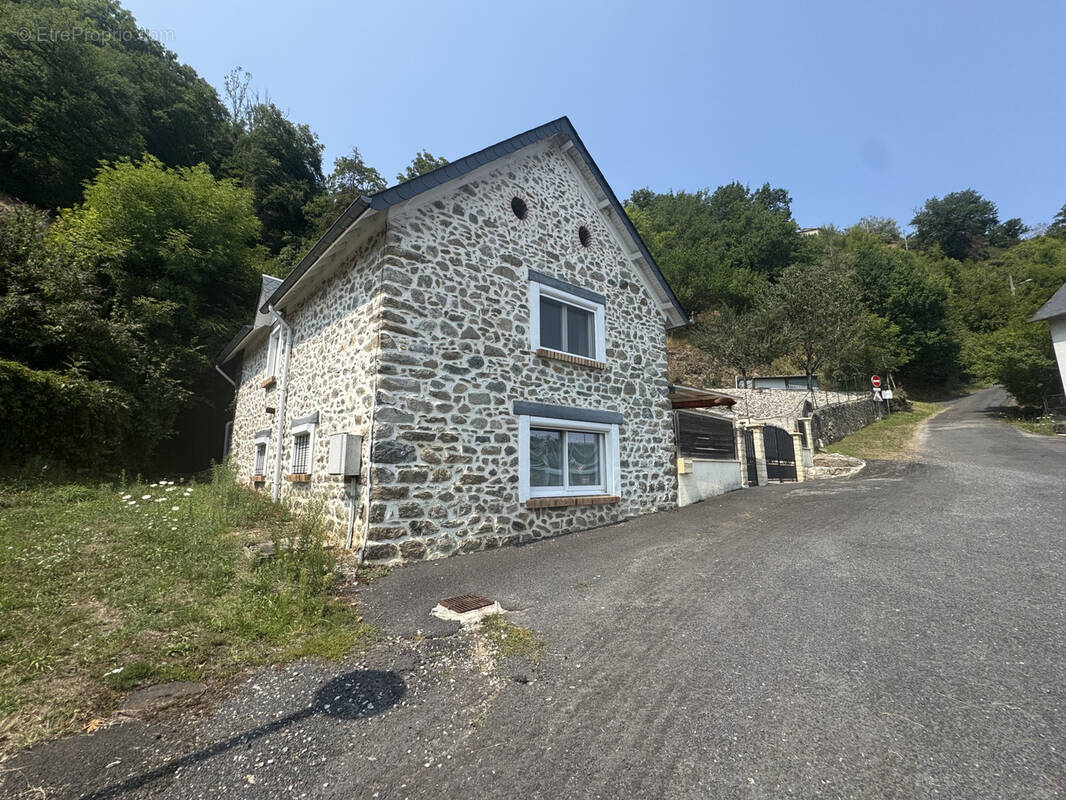 Maison à BORT-LES-ORGUES