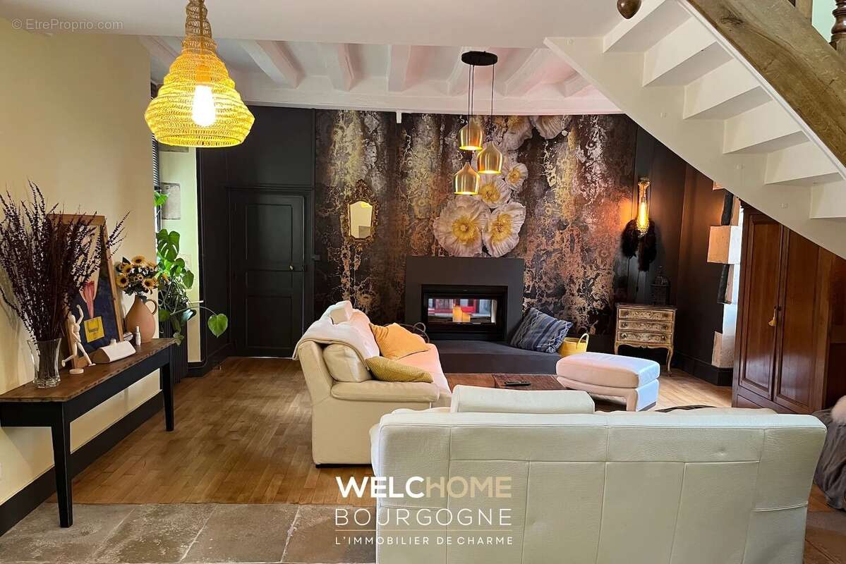 Maison à MARS-SUR-ALLIER