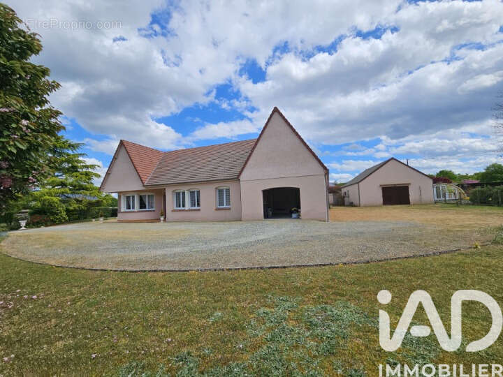 Photo 3 - Maison à PARIGNE-L'EVEQUE