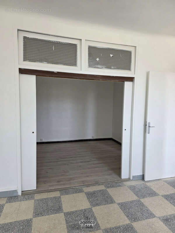 T2 vacant rénové Euromed 2 - photo 8