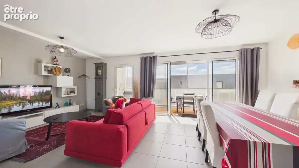 Appartement Biarritz T3, possibilité 4 pièces - 84 m2 - Dernier étage - Box - photo 2