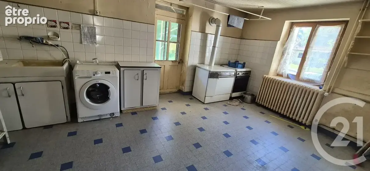 Maison 4 pièces 97 m² à vendre à Savigny-En-Revermont (71580) - photo 4