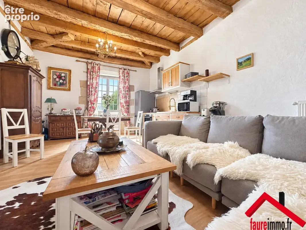 Appartement à COSNAC