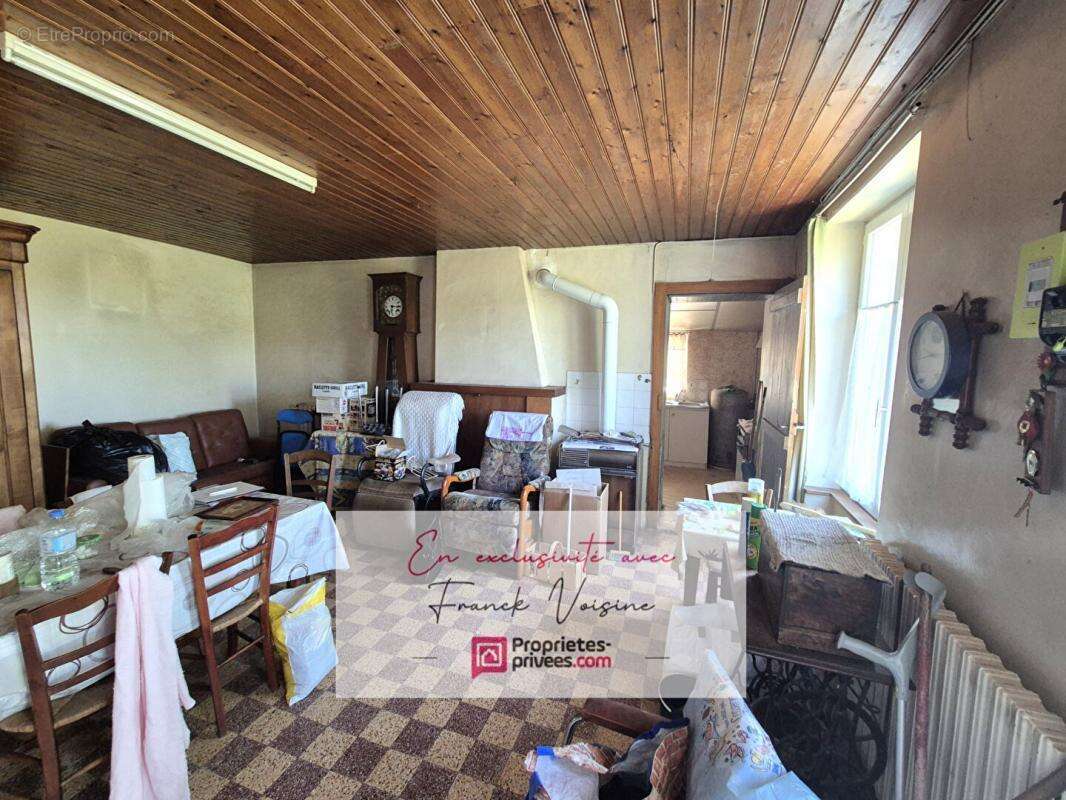 Maison à VENDRENNES