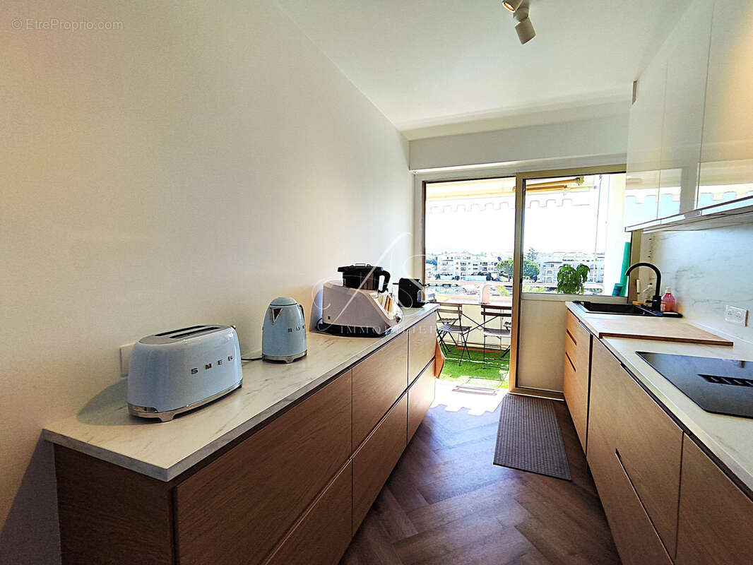 Appartement à MANDELIEU-LA-NAPOULE