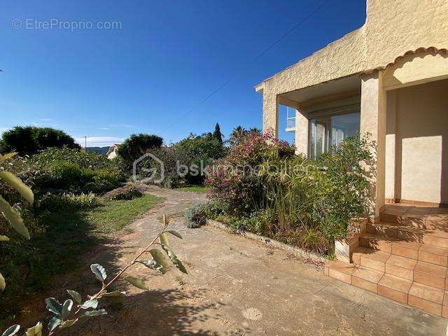 Maison à SIX-FOURS-LES-PLAGES
