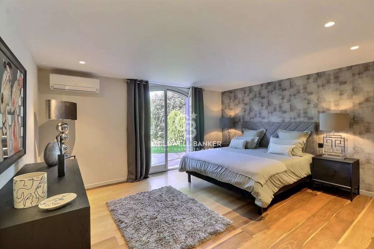 Maison à MOUGINS